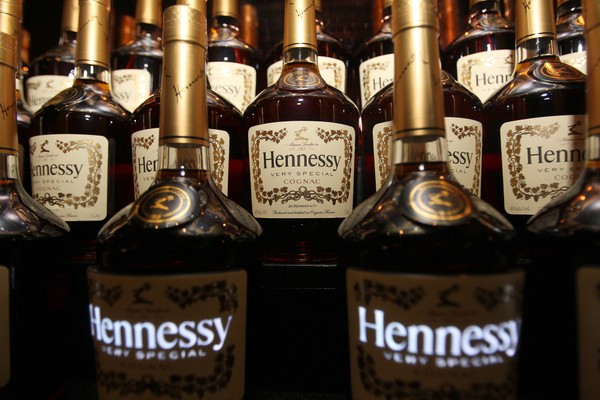 hennessy-.jpg